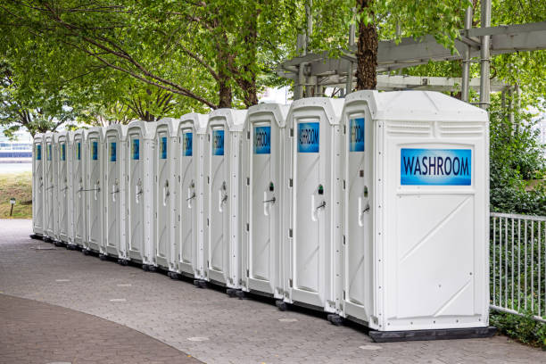 Best Portable restroom trailer rental  in Bishopville, SC